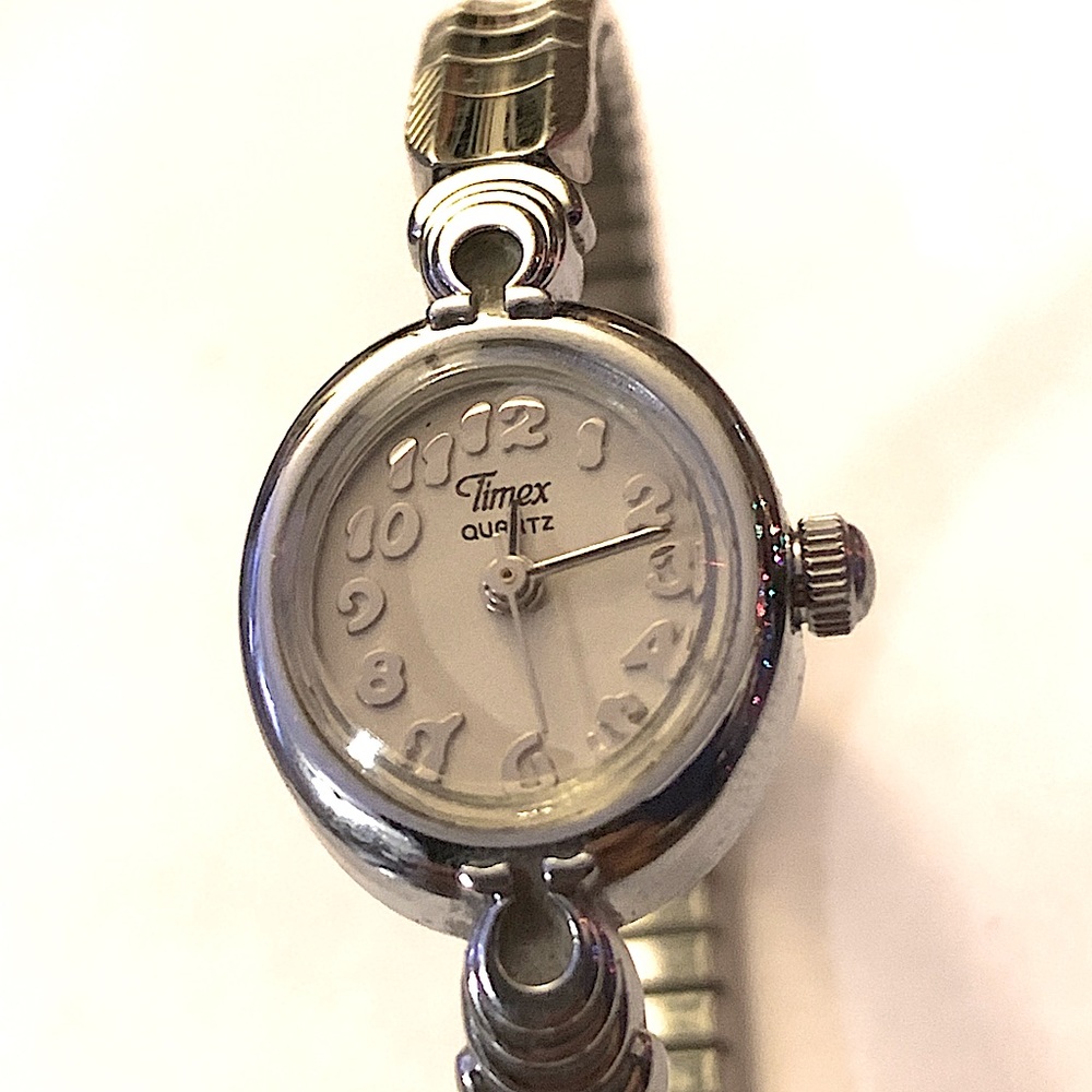 $10 Minimum Bundle- Vintage 80s Timex Quartz Watc… - image 3